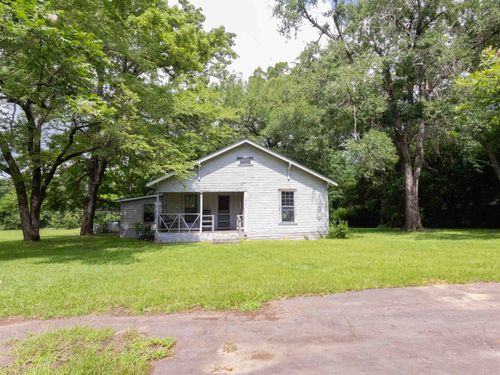 1401 Nix St, Daingerfield, TX, 75638-2153 | Card Image
