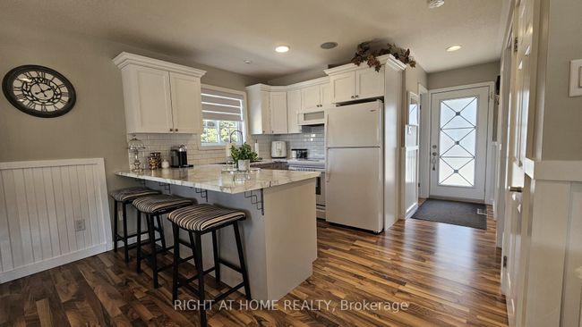 38 Madawaska Trail, House other with 3 bedrooms, 2 bathrooms and 3 parking in Wasaga Beach ON | Image 7