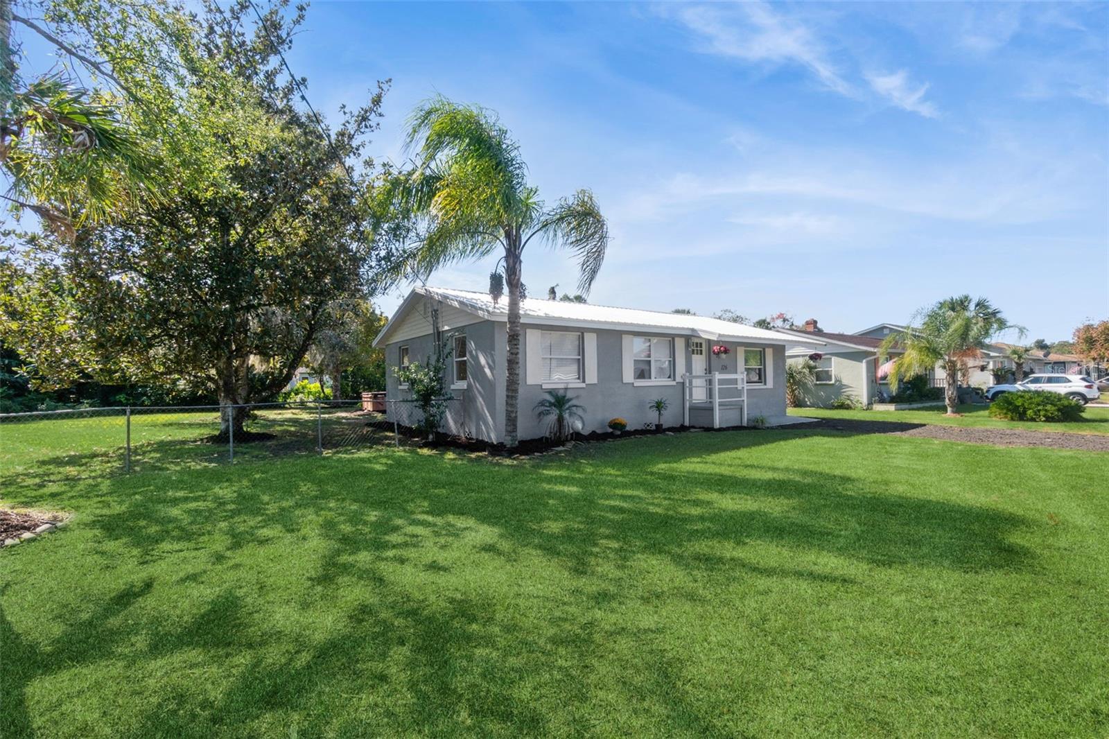 Residential in DELAND 2