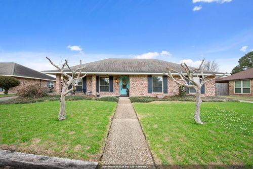 4920 Woodlyn Dr, Baton Rouge, LA, 70816-4751 | Card Image