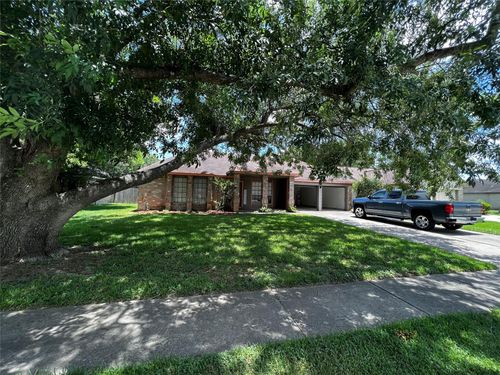 630 Spring Breeze St, League City, TX, 77573-4500 | Card Image