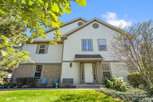 2010 Ivy Ridge Dr, Hoffman Estates, IL, 60192-4152 | Card Image