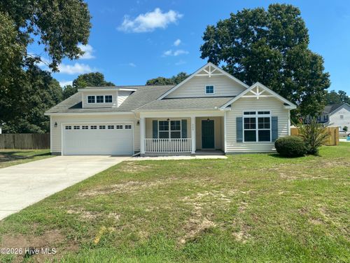 300 Sun St, Richlands, NC, 28574-5369 | Card Image