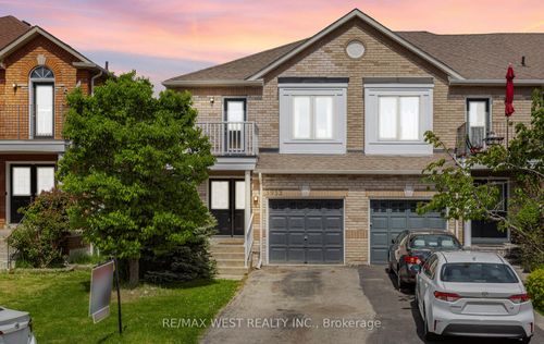 3953 Freeman Terr, Mississauga, ON, L5M6R2 | Card Image