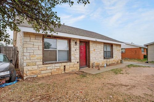 1814 E Oak Ave, Midland, TX, 79705-6921 | Card Image