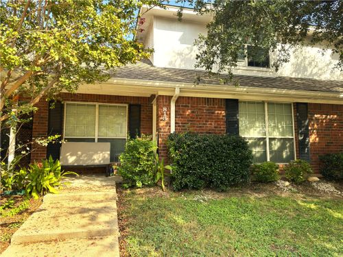 813 Chambers Creek Circle, Hewitt, TX, 76643 | Card Image