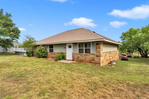 115 Field Stone Dr, Llano, TX, 78643-1996 | Card Image