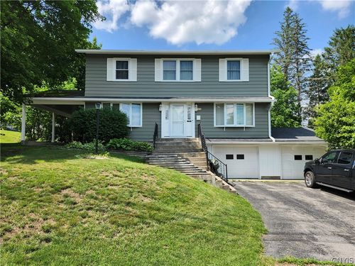 22 Hillview Dr, Norwich, NY, 13815-1007 | Card Image
