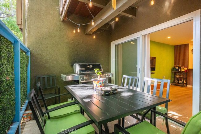 169 - 18350 Hatteras St, Condo with 1 bedrooms, 1 bathrooms and 2 parking in Tarzana CA | Image 17