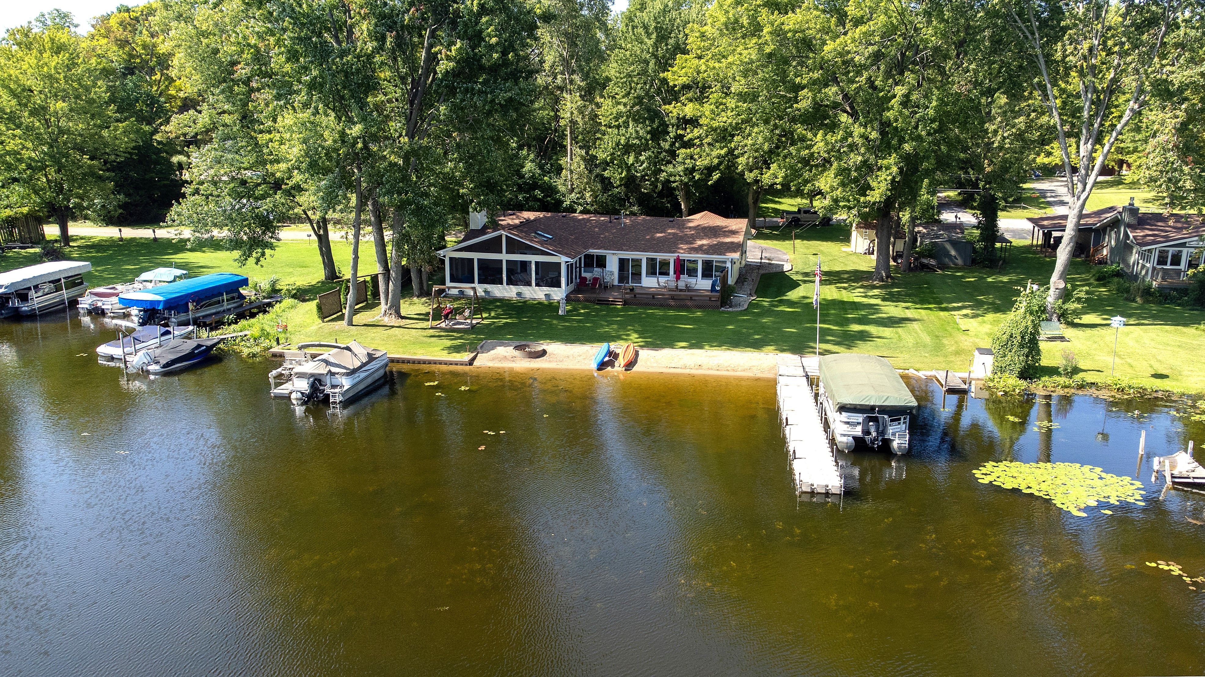 Wilbur , Pinckney, MI 48169