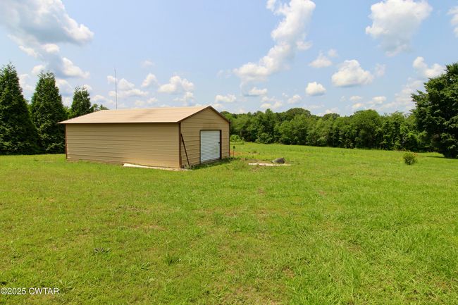 212 Southern Downs Dr, House other with 4 bedrooms, 3 bathrooms and 5 parking in Lexington TN | Image 15
