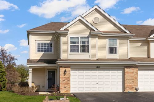 1989 Waverly Way, Montgomery, IL, 60538-4138 | Card Image