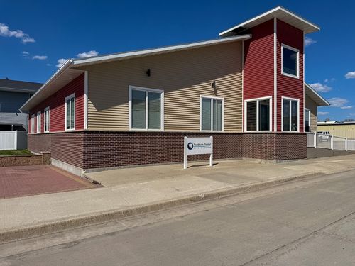 132 3rd St W, Halstad, MN, 56548-4015 | Card Image