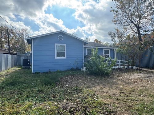 5526 Bunte St, Houston, TX, 77026-3151 | Card Image