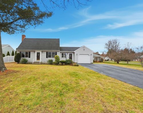 10 Woodcrest Rd, Springfield, MA, 01129-2117 | Card Image