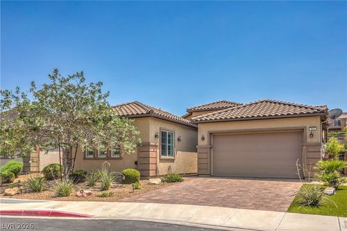 933 Everest Peak Ave, Henderson, NV, 89012-5338 | Card Image