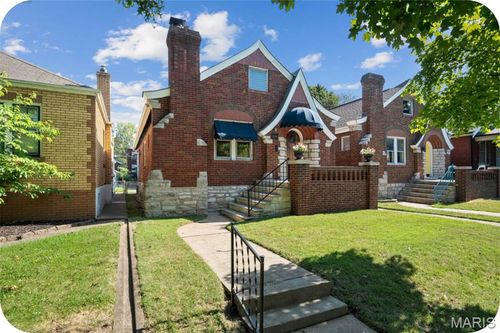 5533 Murdoch Ave, Saint Louis, MO, 63109-2866 | Card Image