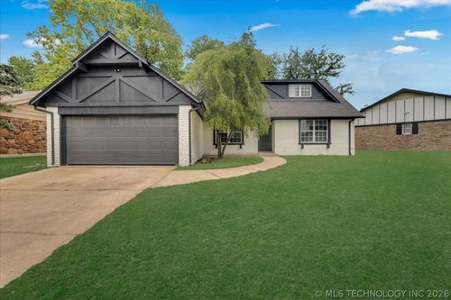 9815 29th St, Tulsa, OK, 74129-4404 | Card Image