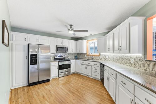 7127 Ivy Ridge Ln, Lino Lakes, MN, 55014-2704 | Card Image