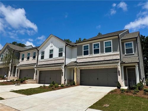 5357 Frontier Ct, Flowery Branch, GA, 30542-1123 | Card Image