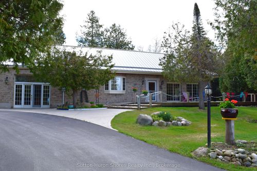 484 Sunset Dr, Port Elgin, ON, N0H2C5 | Card Image