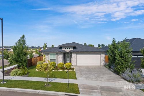 499 S Short Ln, Eagle, ID, 83616-4129 | Card Image