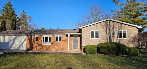 1086 E Northwood Dr, Caro, MI, 48723-1116 | Card Image