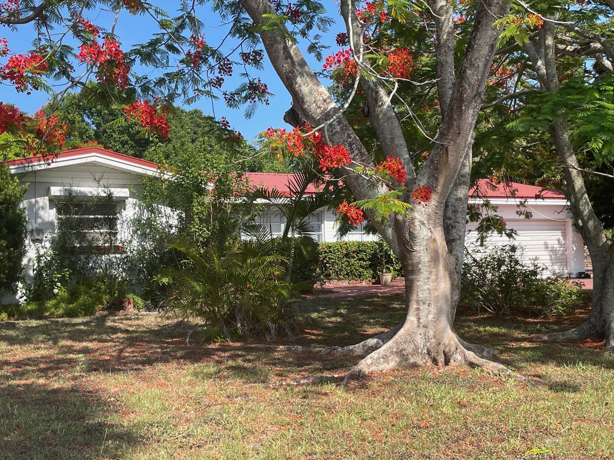 Dunbar Ave, Melbourne, FL 32901