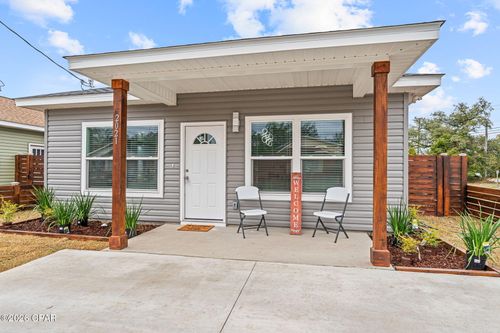 2021 E 7th Ct, Panama City, FL, 32401-4615 | Card Image