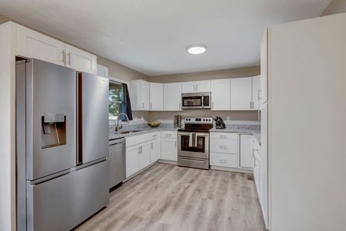 106 Julian St, Mc Minnville, TN, 37110-1621 | Card Image