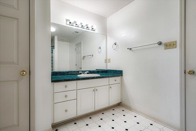 6841 Tree Breeze Cv, House other with 3 bedrooms, 4 bathrooms and null parking in Bartlett TN | Image 23