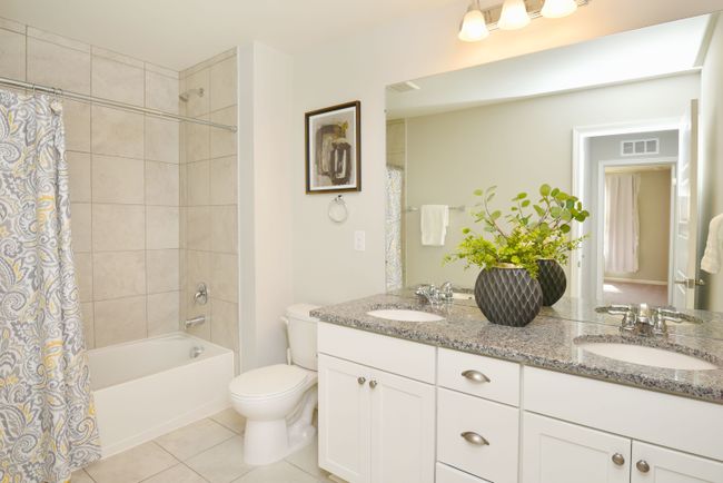 31010 Tremont Ln, House other with 3 bedrooms, 3 bathrooms and null parking in Franklin MI | Image 18