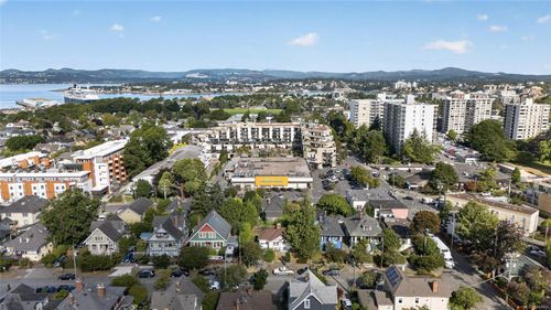 146 Medana St, Victoria, BC, V8V2H5 | Card Image