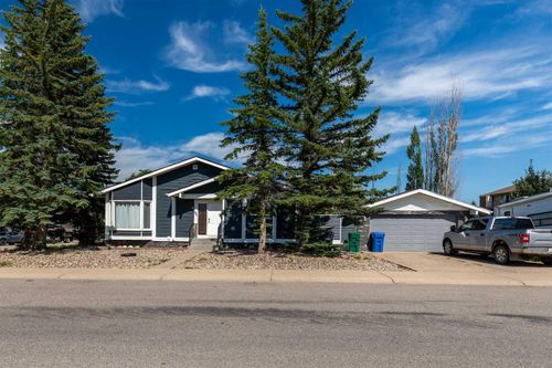 194 Pensacola Court W, Lethbridge, AB, T1K4R6 | Card Image