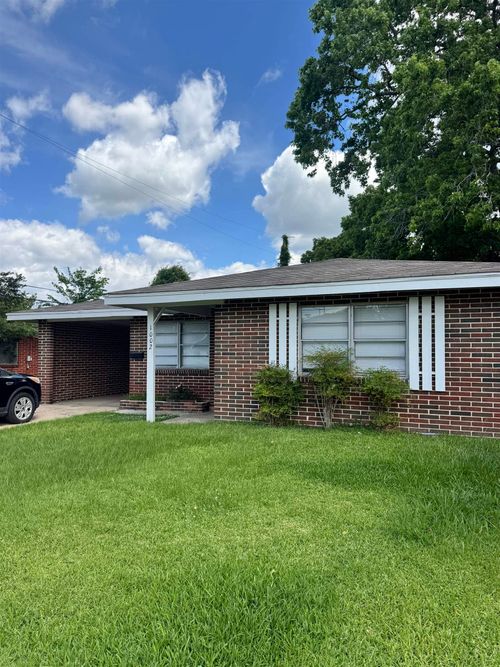 1002 Cooper Dr, Orange, TX, 77630-3441 | Card Image