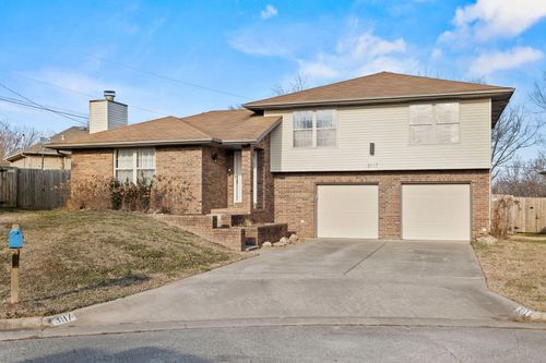 3117 E Huron St, Springfield, MO, 65804-6688 | Card Image