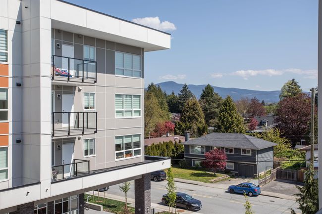Exterior space with a mountain view | Image 15