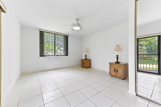 3864 Victoria Dr, Condo with 2 bedrooms, 3 bathrooms and null parking in West Palm Beach FL | Image 13