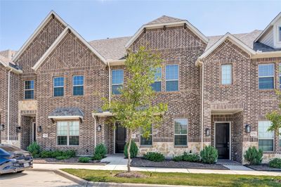 1480 Weston Road, Townhouse with 3 bedrooms, 3 bathrooms and null parking in Farmers Branch TX | Image 2