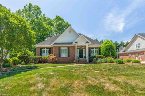 5250 Meadowlark Glen Ln, Winston Salem, NC, 27106-8733 | Card Image