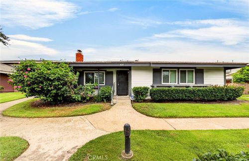 69-8129 Woodland Dr, Buena Park, CA, 90620-2268 | Card Image