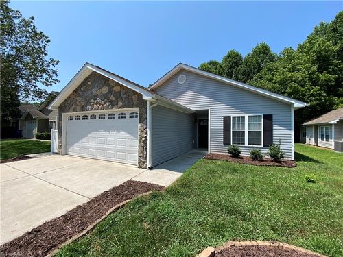 5840 Regent Village Dr, Winston-Salem, NC, 27103-6070 | Card Image