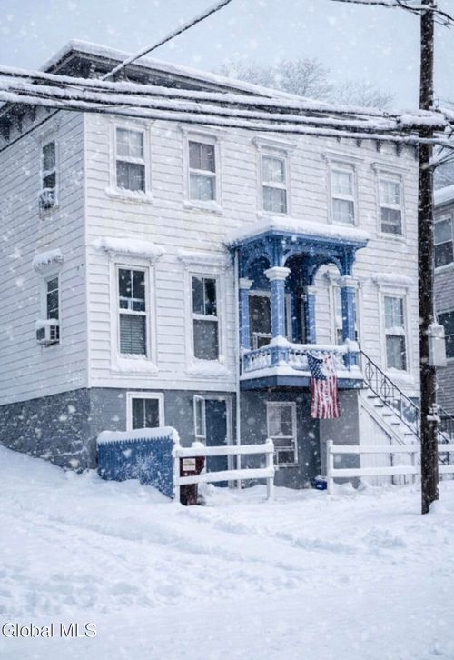 15 Williams St, Whitehall, NY, 12887-1321 | Card Image