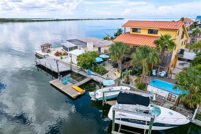 REAR VIEW & GULF VIEW | Image 75