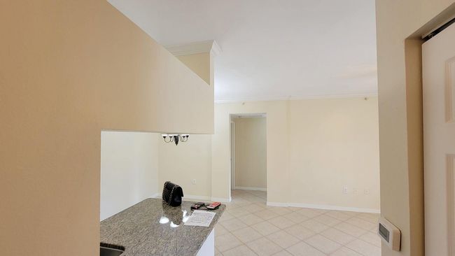 APT-304 - 6533 Emerald Dunes Dr, Condo with 2 bedrooms, 2 bathrooms and null parking in West Palm Beach FL | Image 12