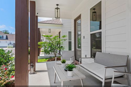 7642 Trail Bend Ave, Baton Rouge, LA, 70836-6487 | Card Image