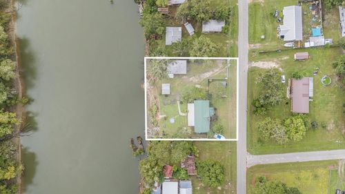 204 Riverview Dr, Wewahitchka, FL, 32465-7641 | Card Image