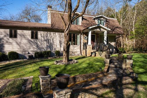 1004 Perkins Ln, Franklin, TN, 37069-4734 | Card Image