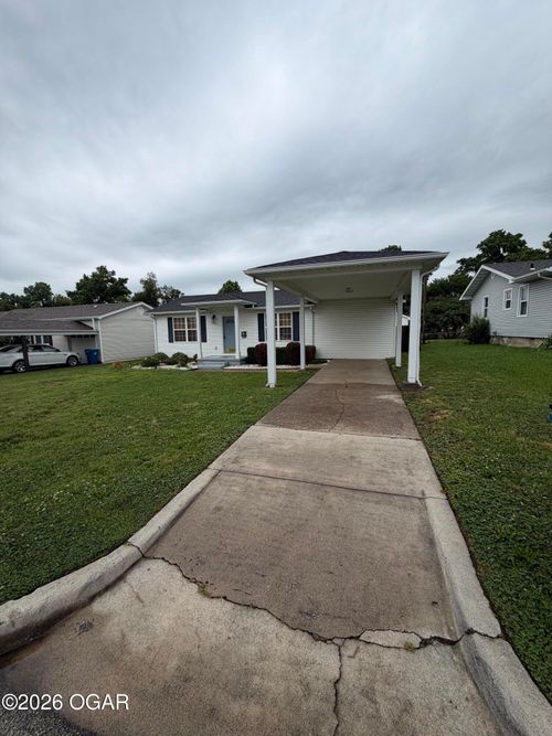 2815 E 16th St, Joplin, MO, 64804-1206 | Card Image
