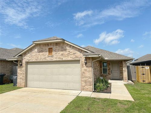 3813 Central Park Drive, Moore, OK, 73160 | Card Image